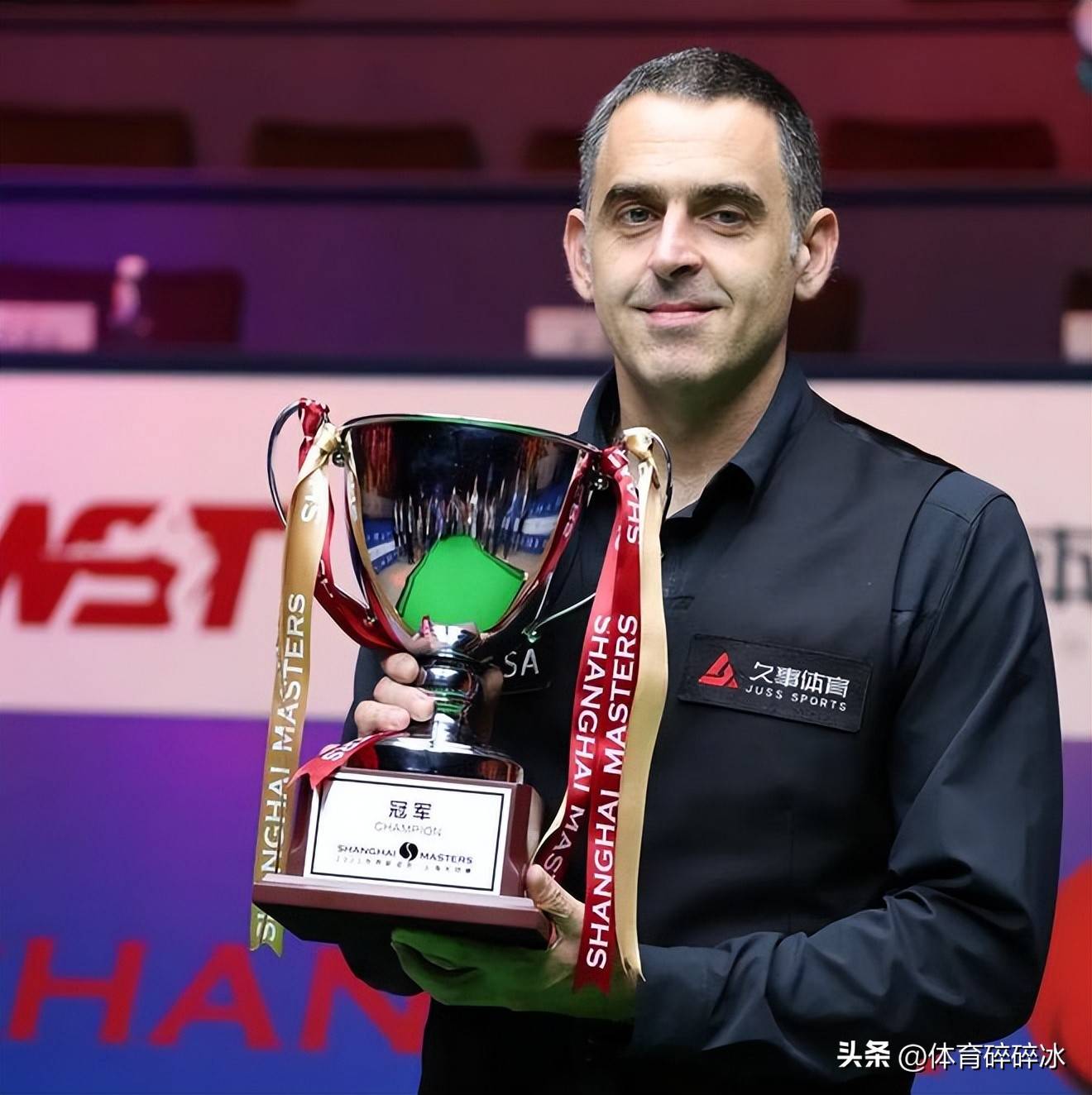 球员由于在 球员由于在